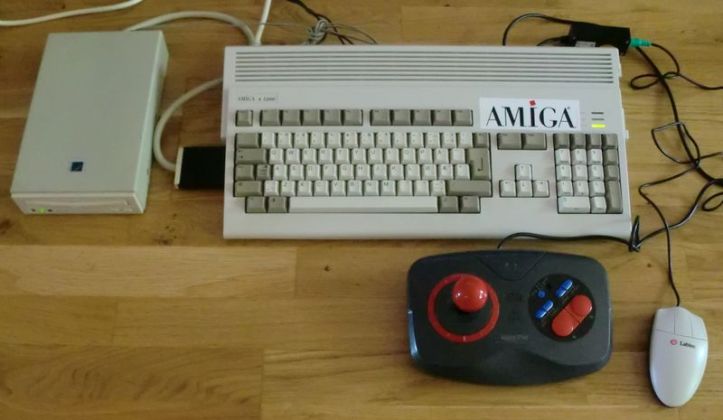 Amiga setup May 2014. Here you see it hooked up with a CD-ROM drive, mouse and joystick.