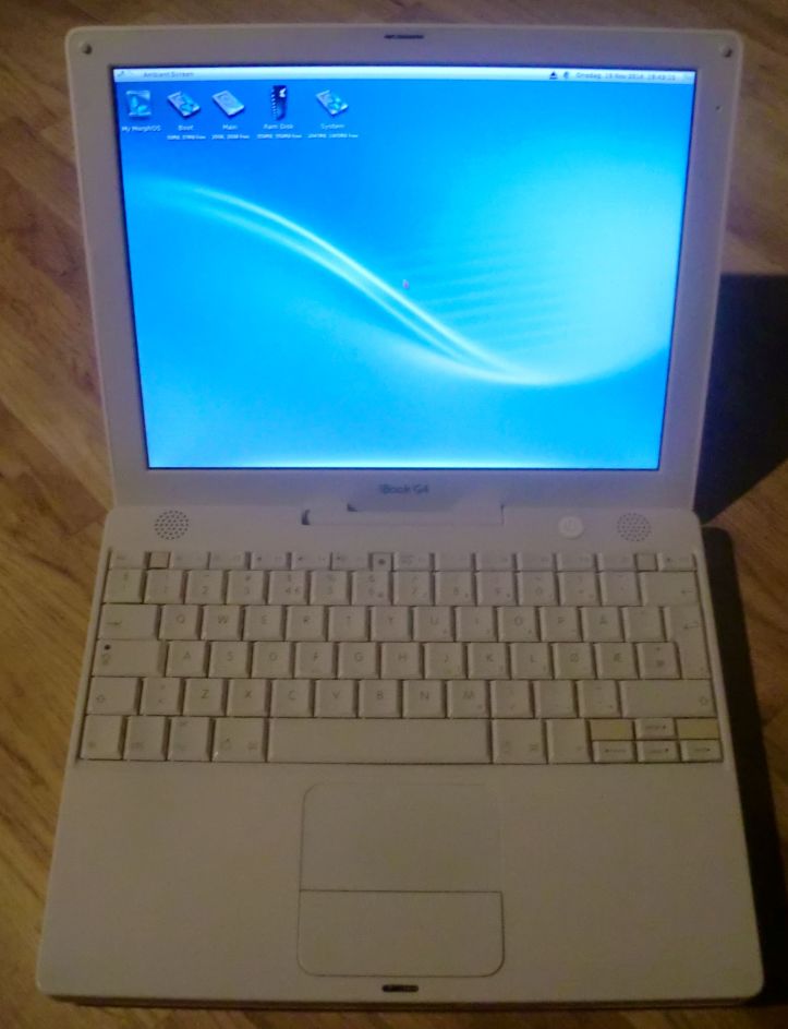MorphOS running on my iBook G4 (photo by Old School Game Blog